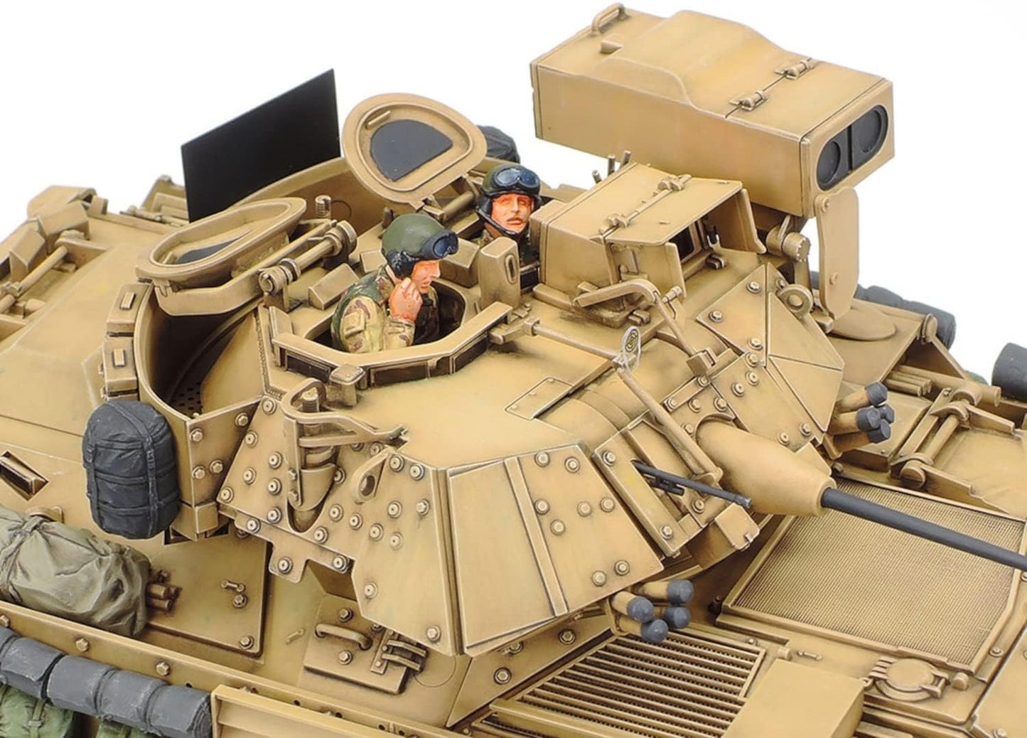 M2A2 Bradley Desert Storm Model Kit